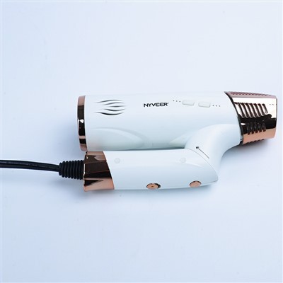 Pengering rambut ionik